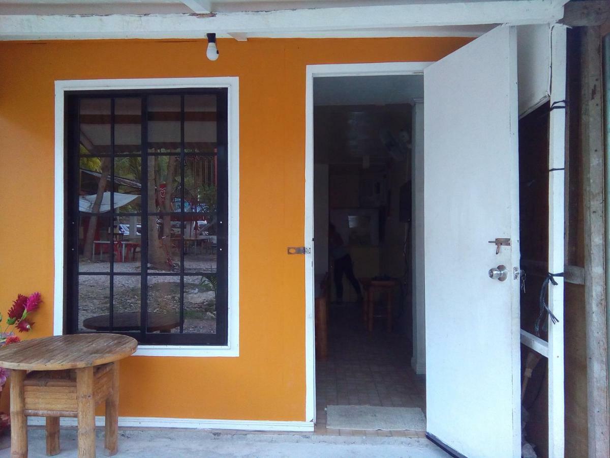 Mother Teresa Rooms And Restaurant Oslob Exterior foto